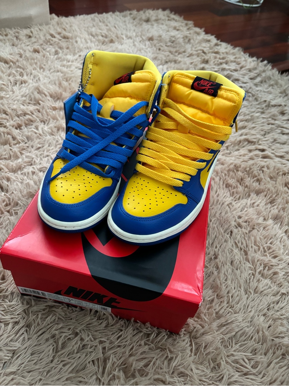 Nike Kids High-Top Sneakers in Yellow and Blue